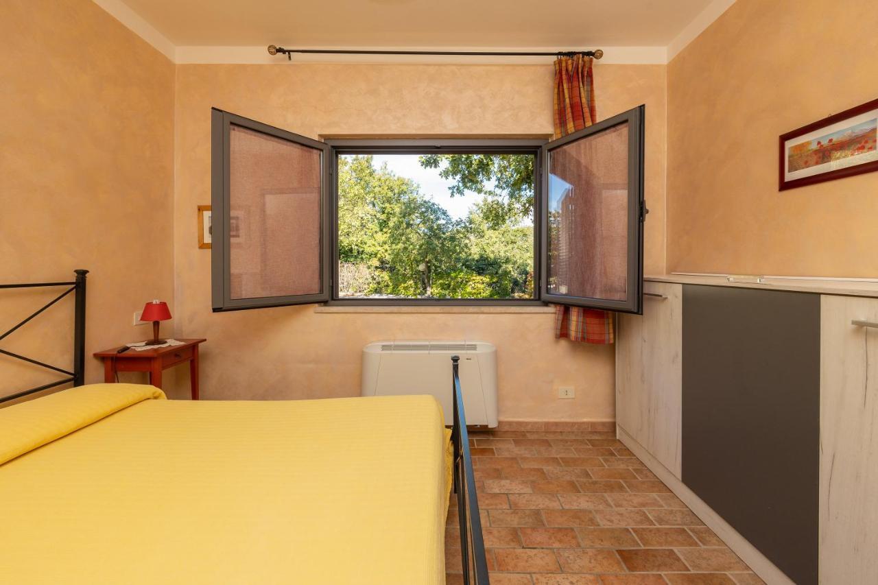 Semproniano Agriturismo La Meria מראה חיצוני תמונה