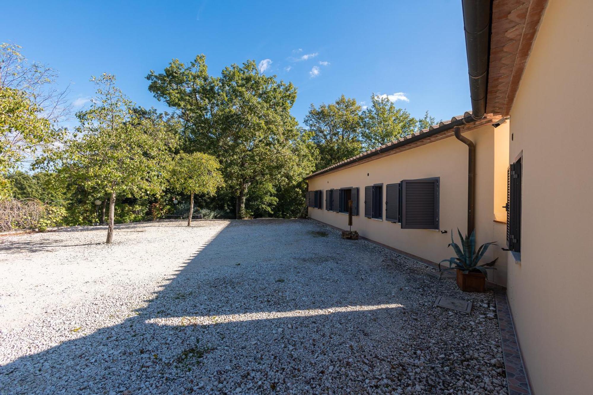 Semproniano Agriturismo La Meria מראה חיצוני תמונה