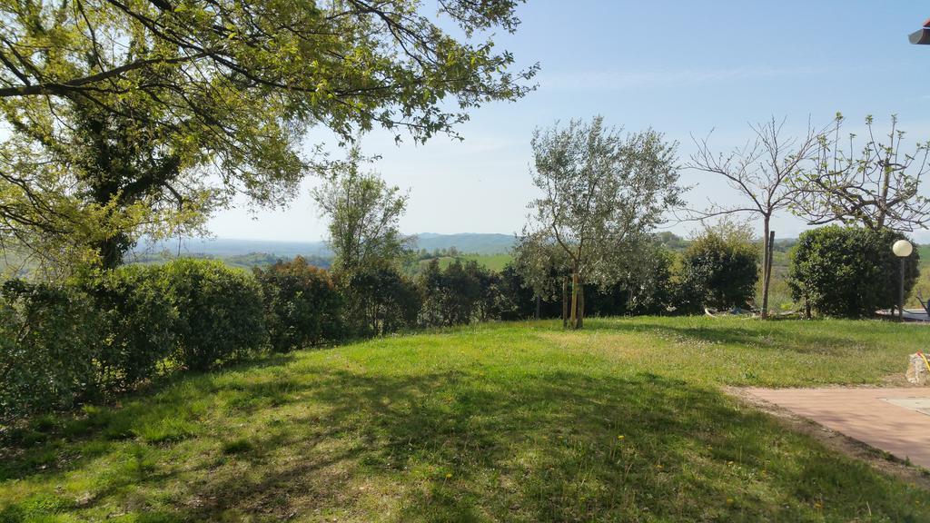 Semproniano Agriturismo La Meria מראה חיצוני תמונה