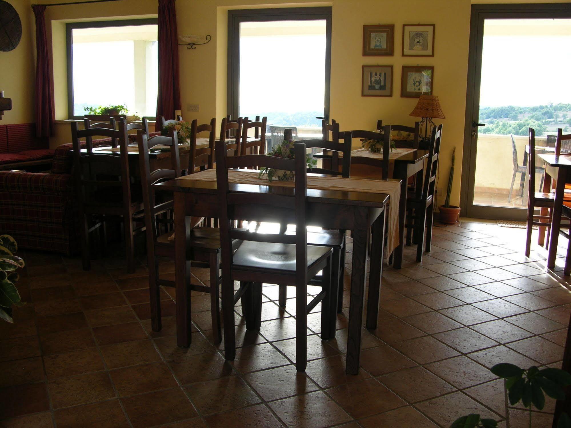 Semproniano Agriturismo La Meria מראה חיצוני תמונה