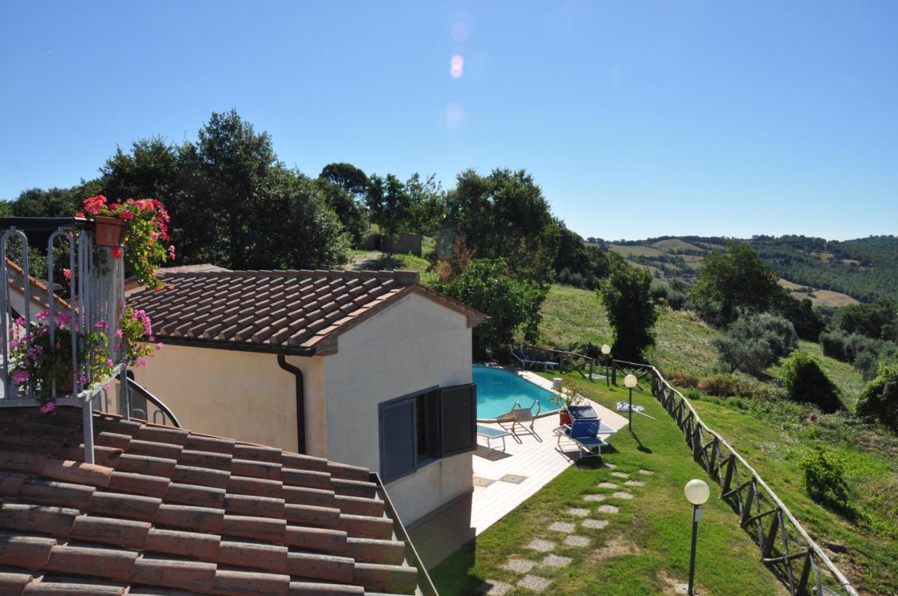 Semproniano Agriturismo La Meria מראה חיצוני תמונה