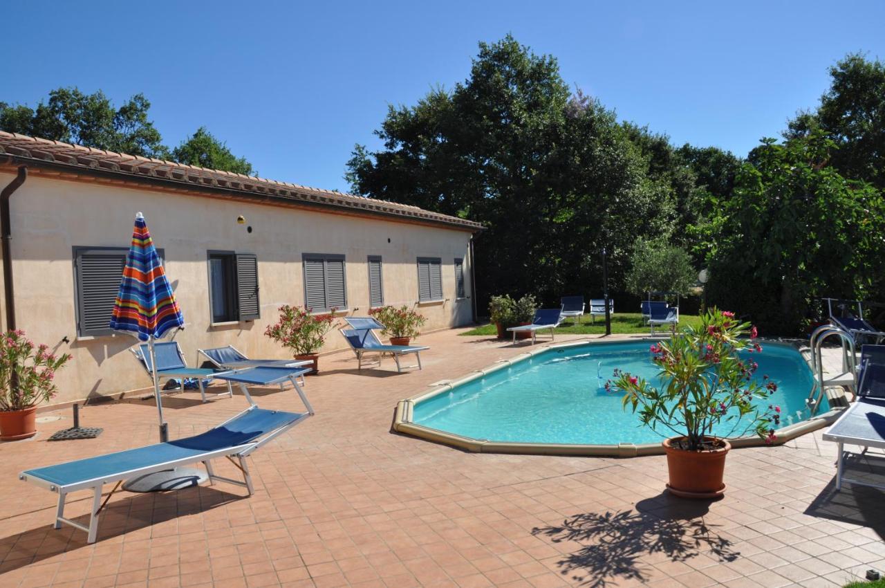Semproniano Agriturismo La Meria מראה חיצוני תמונה